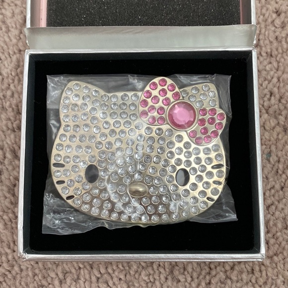 Hello Kitty x Sephora Compact Mirror - Picture 1 of 14